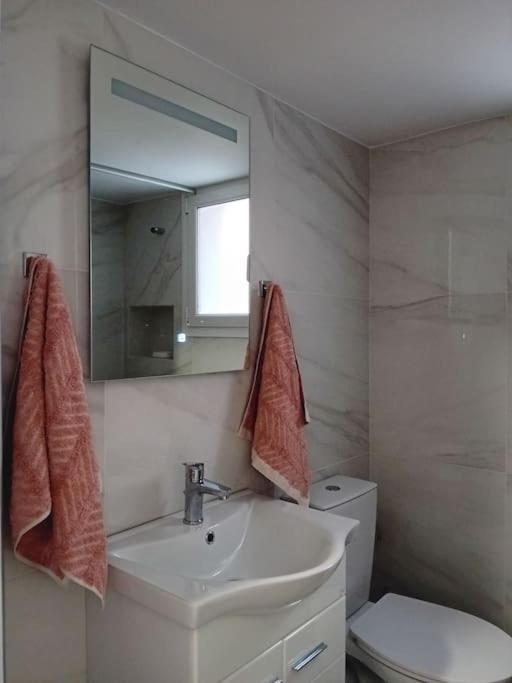 Metro Station Panormou Comfortable Max Two Guests Атина Екстериор снимка